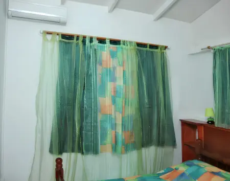 Appartement charmant à Port-Louis avec jardin clôturé - Photo 20