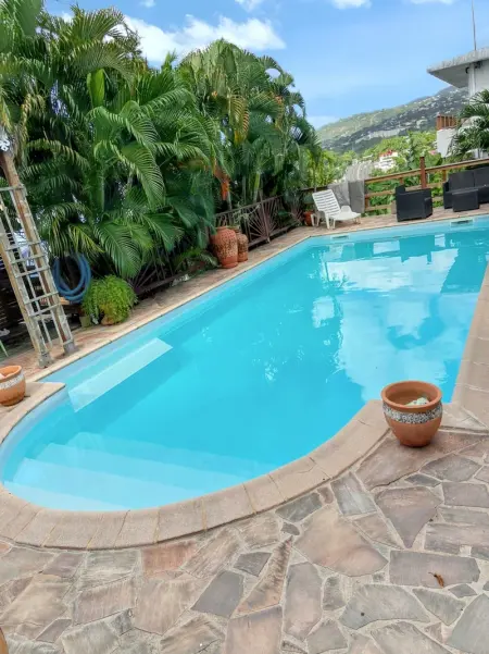 Appartement à Schoelcher, Appartement moderne à Schoelcher 40 m² avec piscine partagée - L1069853