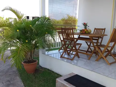 Maison chaleureuse à Le Moule avec piscine partagée - Photo 8