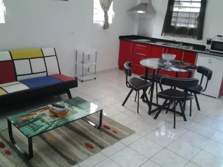 Maison chaleureuse à Le Moule avec piscine partagée - Photo 11