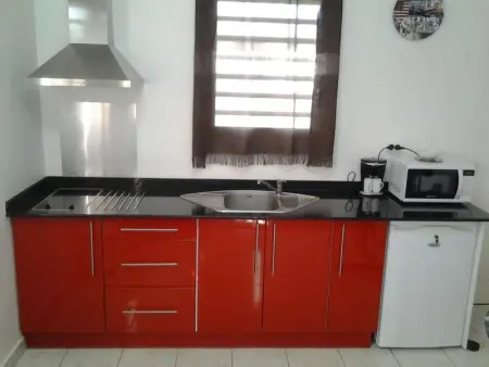 Maison chaleureuse à Le Moule avec piscine partagée - Photo 14