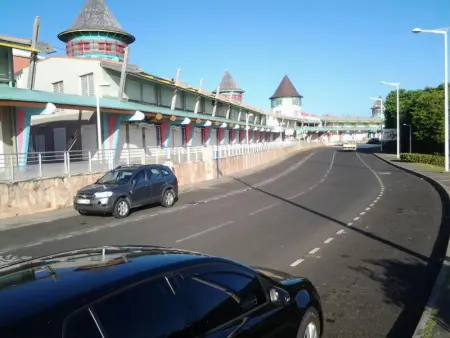 Maison chaleureuse à Le Moule avec piscine partagée - Photo 20