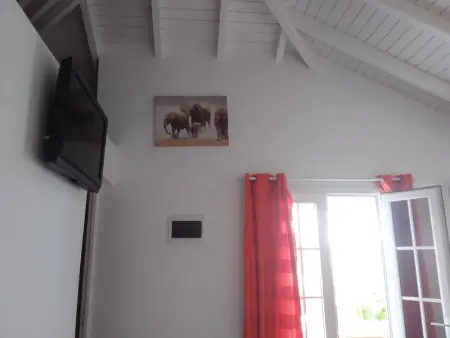 Maison chaleureuse à Le Moule avec piscine partagée - Photo 32