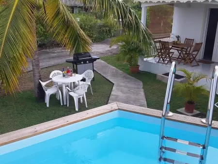 Maison chaleureuse à Le Moule avec piscine partagée - Photo 36