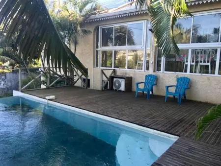 Maison à Saint Joseph, Grande maison avec jardin et piscine à Saint-Joseph - L1069860