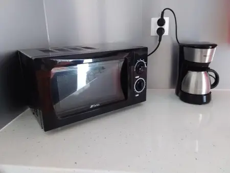 Chaleureuse maison au Moule avec piscine partagée - Photo 25