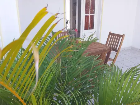 Chaleureuse maison au Moule avec piscine partagée - Photo 32