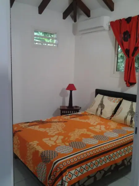 Chaleureuse maison au Moule avec piscine partagée - Photo 42