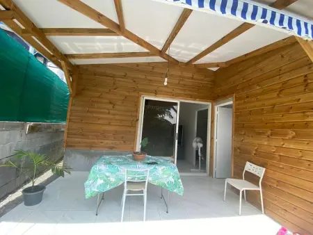 Bungalow à Schoelcher, Bungalow charmant à Schoelcher avec jardin clôturé - L1069871