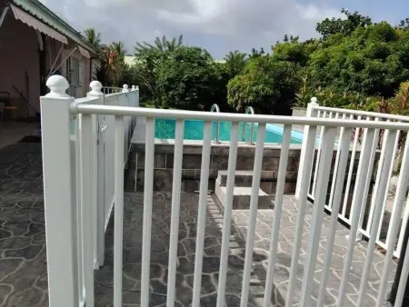 Villa élégante à Capesterre-Belle-Eau avec piscine privée - Photo 28