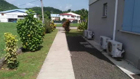 Appartement cosy Les Trois-Îlets 85 m² jardin verdoyant - Photo 16