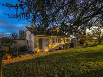 Gite à Le Poinçonnet, Maison indépendante avec terrasse et parking privatif - L1069999