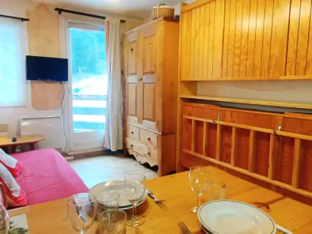 Appartement à Les Adrets Prapoutel, Studio au pied des pistes, idéal pour 4, bien équipé, balcon - L1070004