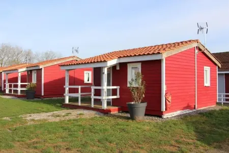 Appartement à Signy l’Abbaye, Wooden chalet - L1070202