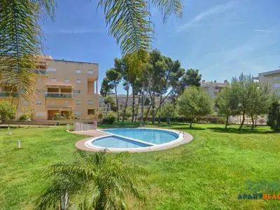 Appartement à Salou, Appartement moderne à 150m de la plage avec piscine, climatisation et parking privé à Salou - L1070799