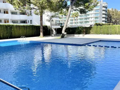 Appartement à Salou, Appartement confortable avec piscine à Salou, à 50m de la plage - L1070800