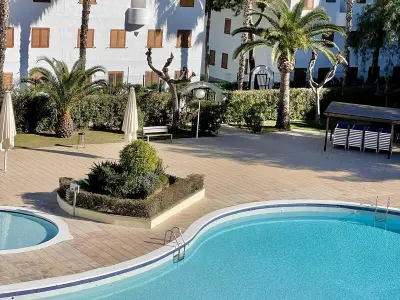 Appartement à La Pineda, Bel Appartement à La Pineda avec Piscine et Terrasse - L1070806