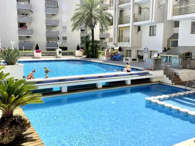 Appartement à Salou, Appart. climatisé à 50m de la plage avec piscines, WiFi et terrasse - L1070832