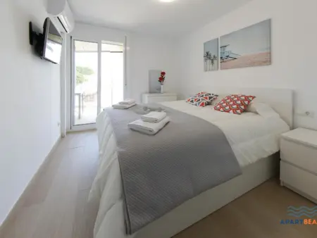 Appartement spacieux à La Pineda, 3 chambres, climatisé, front de mer - Photo 4