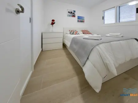 Appartement spacieux à La Pineda, 3 chambres, climatisé, front de mer - Photo 7