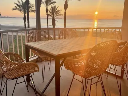 Appartement spacieux à La Pineda, 3 chambres, climatisé, front de mer - Photo 16