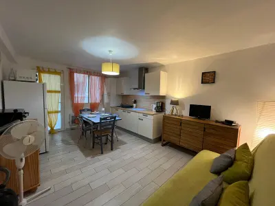 Appartement à Sète, Appartement cosy Sète, 2 pièces, 4 pers, rez-de-chaussée, WIFI, animaux admis - L1070930