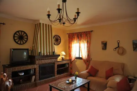 La Villa de Gema, Maison de campagne rustique avec piscine privée et vue imprenable sur le Torcal de Antequera - Photo 18