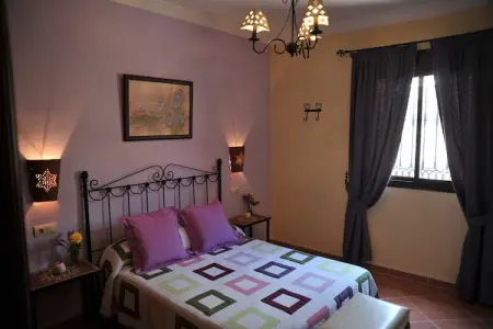 La Villa de Gema, Maison de campagne rustique avec piscine privée et vue imprenable sur le Torcal de Antequera - Photo 23