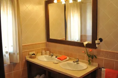 La Villa de Gema, Maison de campagne rustique avec piscine privée et vue imprenable sur le Torcal de Antequera - Photo 28