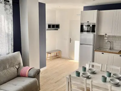 Appartement à Málaga, Dúplex moderne 2 chambres, terrasse, Wi-Fi, climatisation à Malaga - L1071189