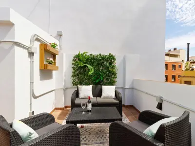 Appartement à Málaga, Penthouse avec terrasse, WIFI & petit-déjeuner inclus - L1071196