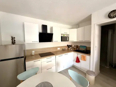 AGREABLE APPARTEMENT REFAIT A NEUF DANS UNE RESIDENCE DE VACANCES - Photo 3