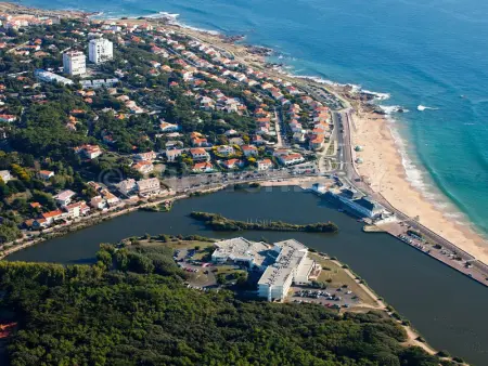 AGREABLE APPARTEMENT REFAIT A NEUF DANS UNE RESIDENCE DE VACANCES - Photo 9