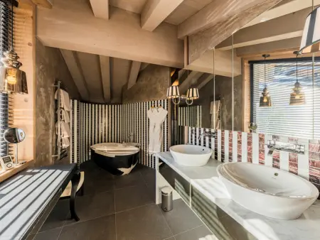 Chalet de Luxe à Courchevel avec Vue et Spa, Chalet 14 personnes à Courchevel - Photo 6