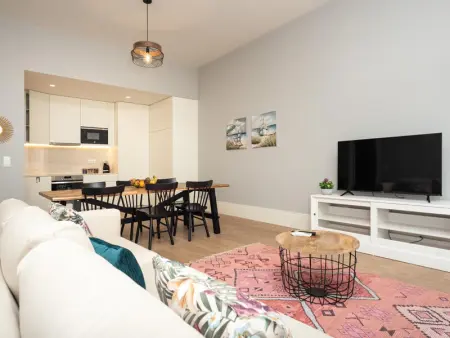 Appartement spacieux rénové avec climatisation, 2 chambres pour 6 personnes à Porto - Photo 3
