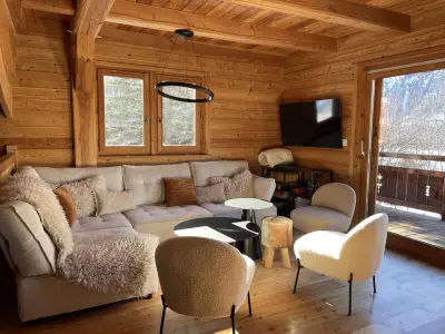 Chalet à Le Monêtier les Bains, Chalet 5 pièces 10 personnes avec poêle et parking - Le Serre Barbin - L1071386