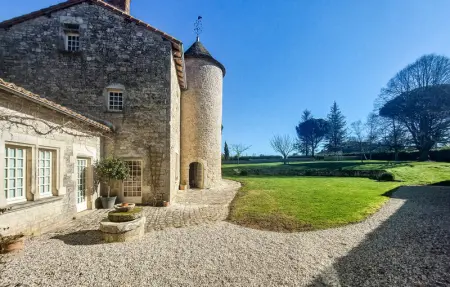 Location Maison 11 personnes à Bioussac - Photo 10