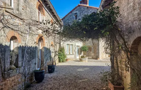 Location Maison 11 personnes à Bioussac - Photo 11