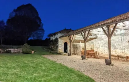 Location Maison 11 personnes à Bioussac - Photo 12