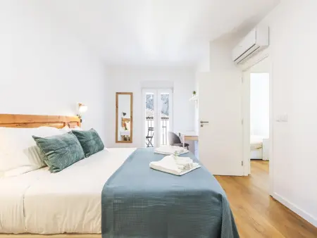 Appartement moderne 2 chambres Lisbonne, quartier Campo de Ourique - Photo 2