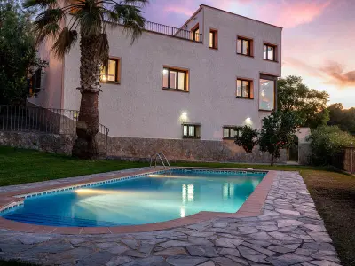 Maison à La Riera de Gaià, AT001 EL Castellot: Casa con piscina y vistas, a 9 minutos en coche de la playa. - L1071547