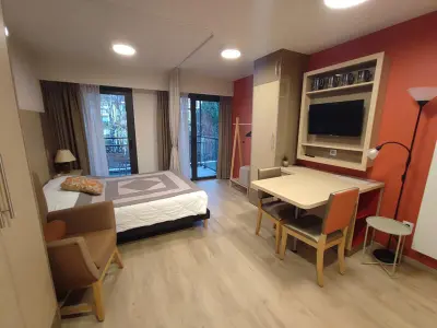 Appartement à Aix les Bains, Studio Moderne PMR avec Balcon et Parking à Aix-les-Bains - L1071599