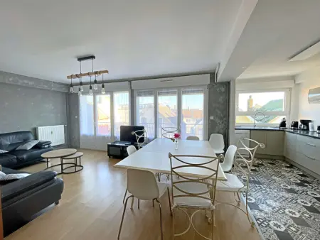 Appartement spacieux au cœur de Berck-Plage avec balcon et parking - Photo 3