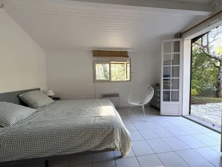 Villa familiale au calme avec jardin clos, proche océan et bassin, 8 personnes - Photo 11