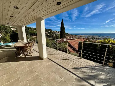 Villa à Le Lavandou, Villa au Lavandou - Vue mer - Climatisation - Animaux acceptés - L1071644