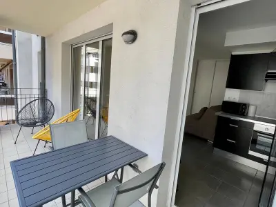 Appartement à Aix les Bains, Moderne T2 avec Balcon & Garage à Aix-les-Bains - L1071695