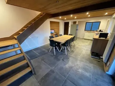 Chalet à Besse et Saint Anastaise Super Besse, Chalet rénové pour 12 pers. à Super Besse - L1071701