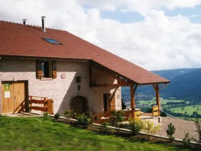 Maison à Vagney, Grande ferme rénovée à Chèvre Roche, 8 chambres, 15 personnes, avec Wi-Fi - L1071874