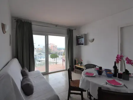 Charmant appartement à 300m de la plage de Santa Margarita, Roses, idéal pour les familles. - Photo 4