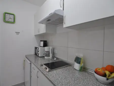 Charmant appartement à 300m de la plage de Santa Margarita, Roses, idéal pour les familles. - Photo 8